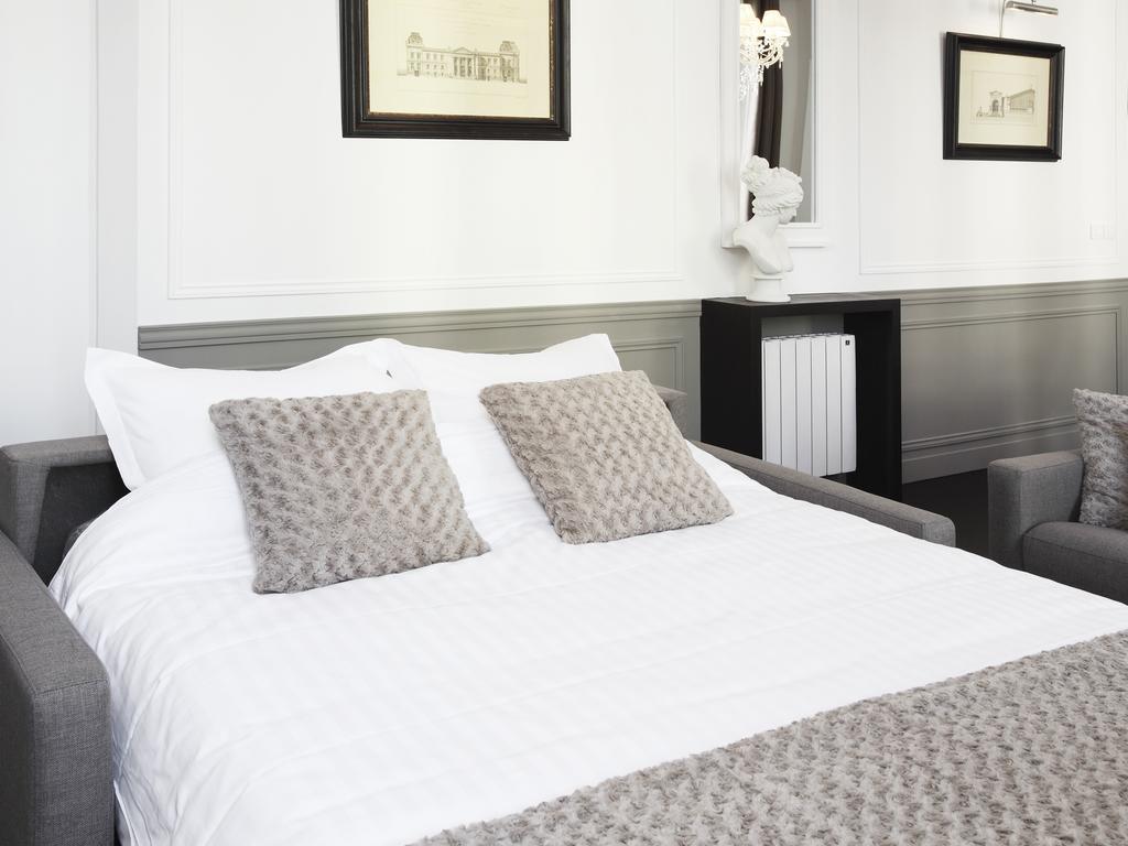 Livinparis - Luxury 3 Bedrooms Le Louvre I الغرفة الصورة