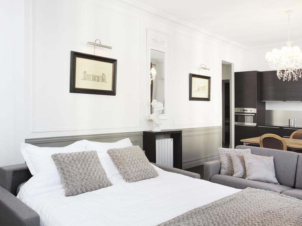 Livinparis - Luxury 3 Bedrooms Le Louvre I الغرفة الصورة
