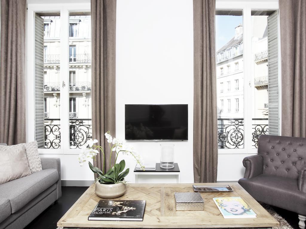 Livinparis - Luxury 3 Bedrooms Le Louvre I الغرفة الصورة