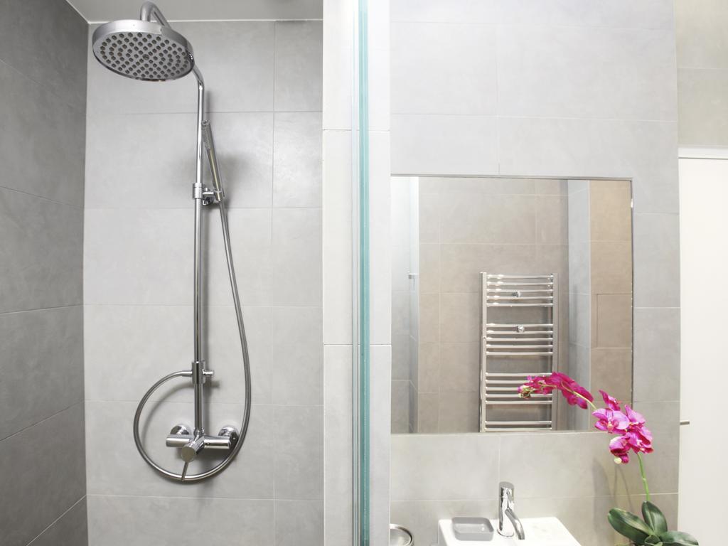 Livinparis - Luxury 3 Bedrooms Le Louvre I الغرفة الصورة
