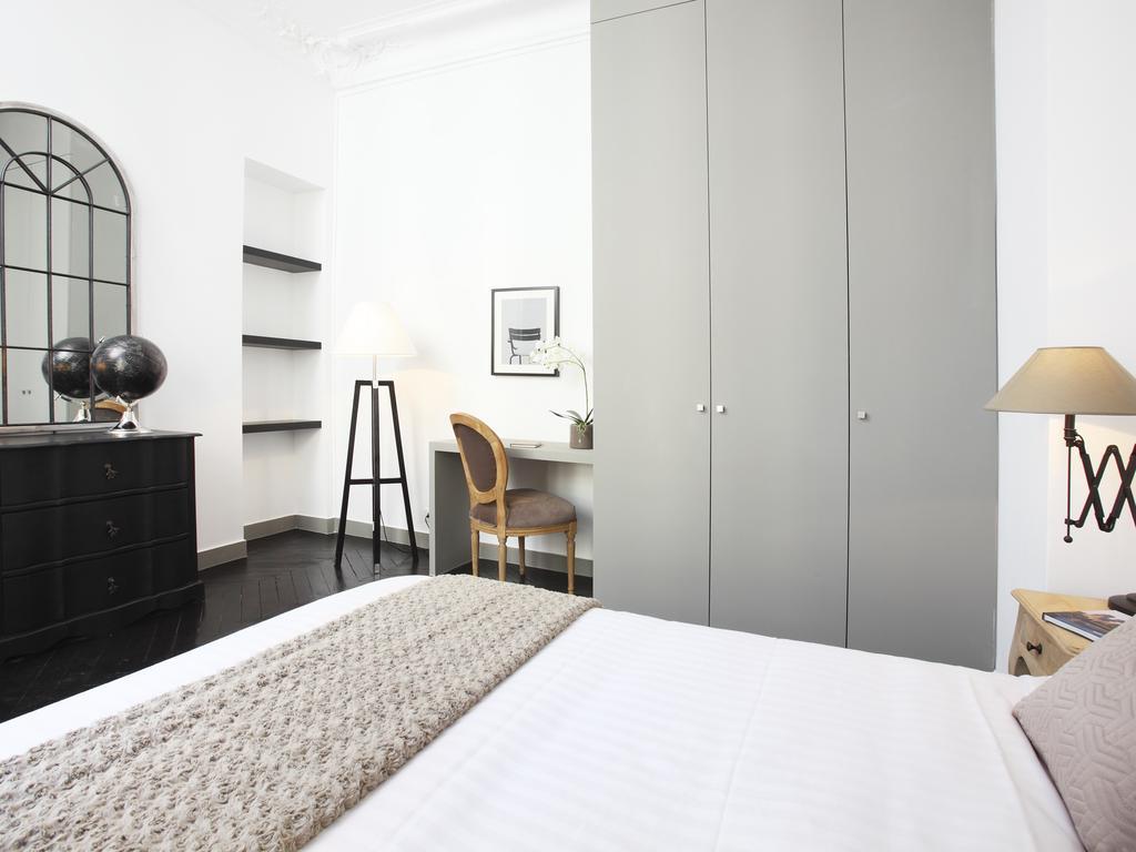 Livinparis - Luxury 3 Bedrooms Le Louvre I الغرفة الصورة