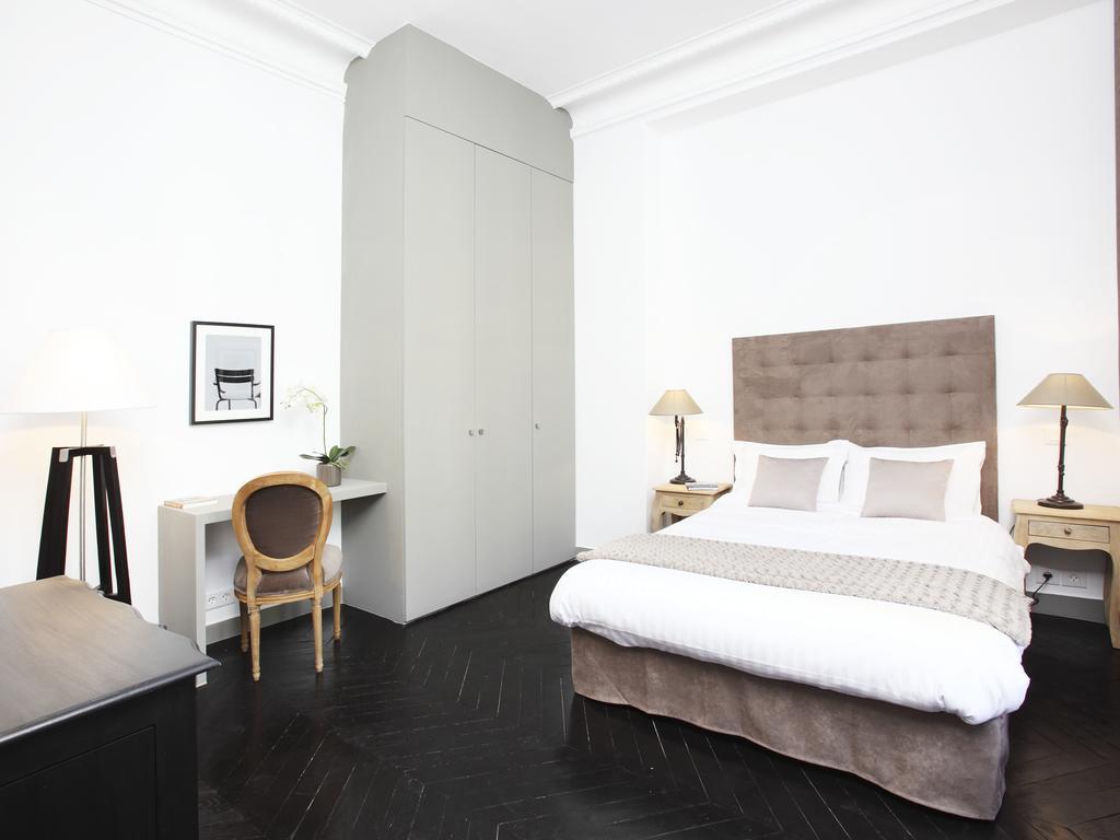 Livinparis - Luxury 3 Bedrooms Le Louvre I الغرفة الصورة